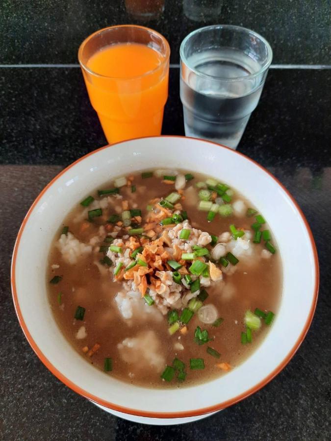 Hotel Iya 巴吞他尼 外观 照片